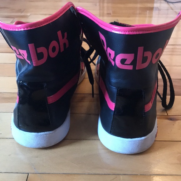 Black&Pink Reebok shoes - Picture 4 of 6